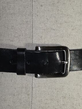 Men's Black Leather Belt with Silver Toned Buckle - Classic Sz 40 Made In Italy